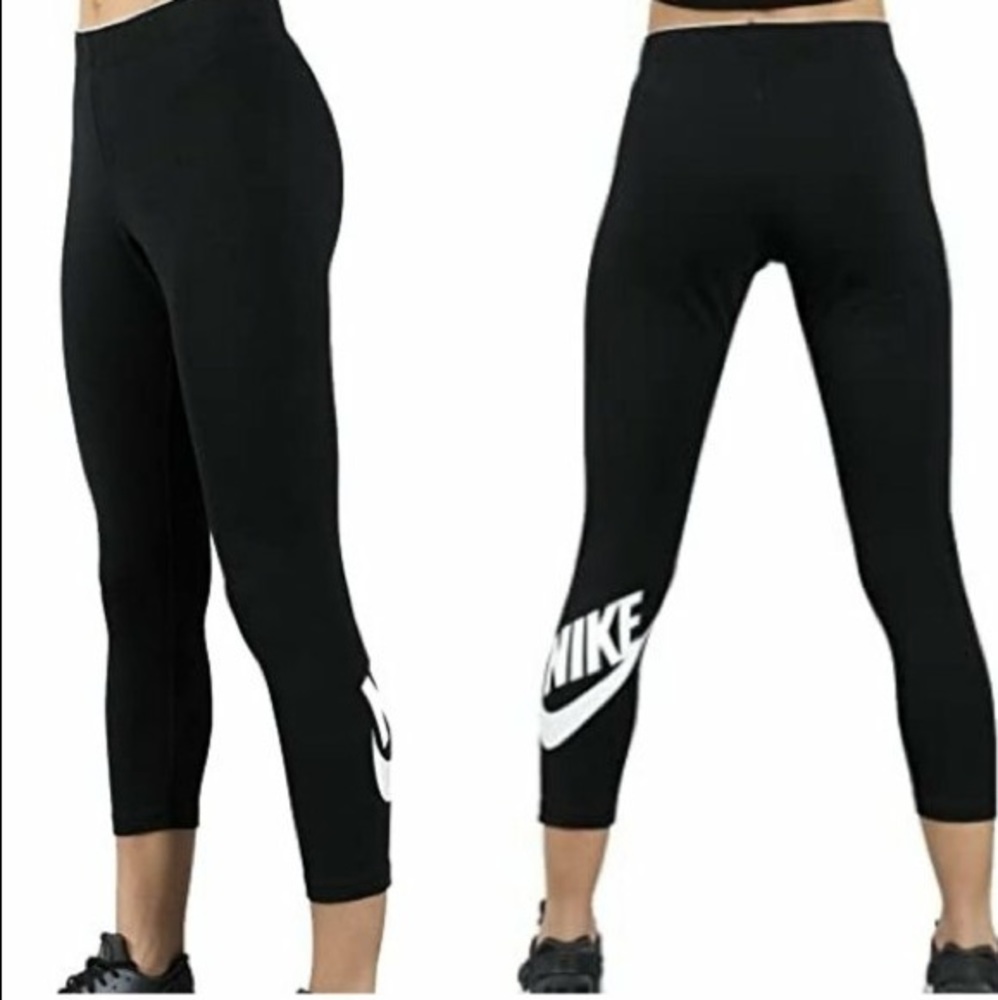 High-waisted Nike Logo Cropped Leggings